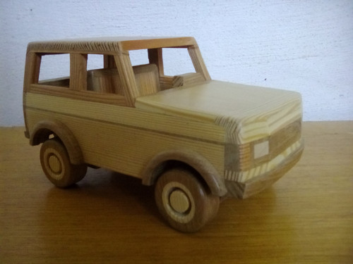 Dřevěné auto — foto 1