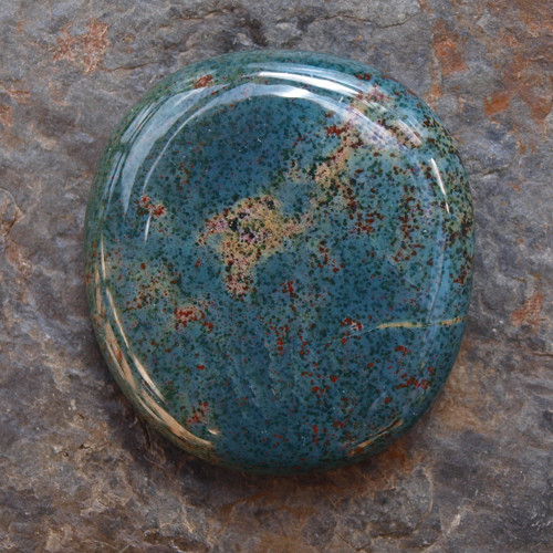 Jaspis Heliotrop, placka 42 x 38 mm — foto 1