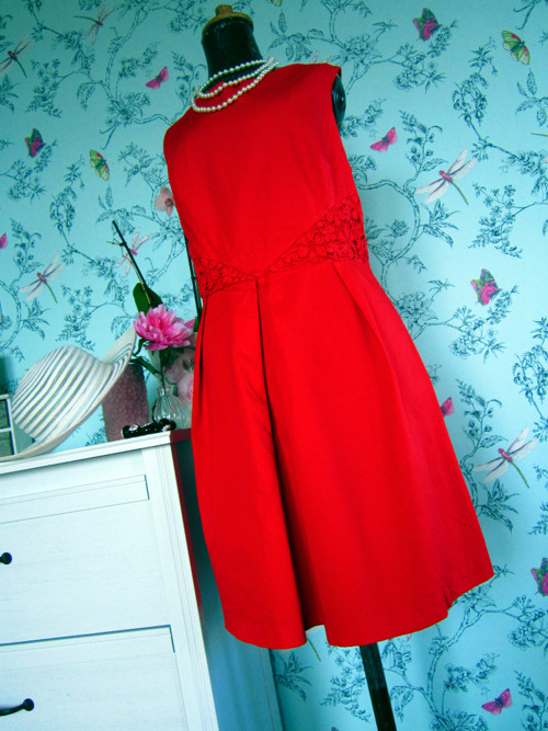 Šaty fatal red — foto 1