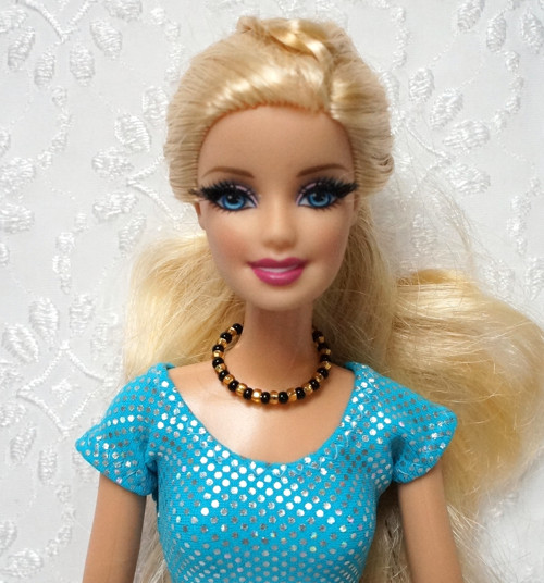 Šperk pro Barbie -černo-zlatý — foto 1