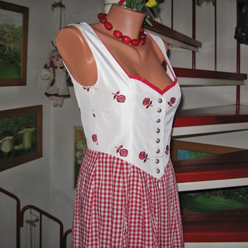 Šatovka s růžičkami 10961