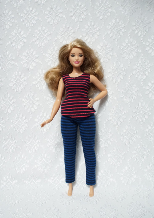 Pyžamko pro Barbie 2016 - baculku — foto 1
