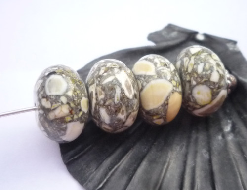 Korálky MARBLE 6x12 mm 4 ks žluté