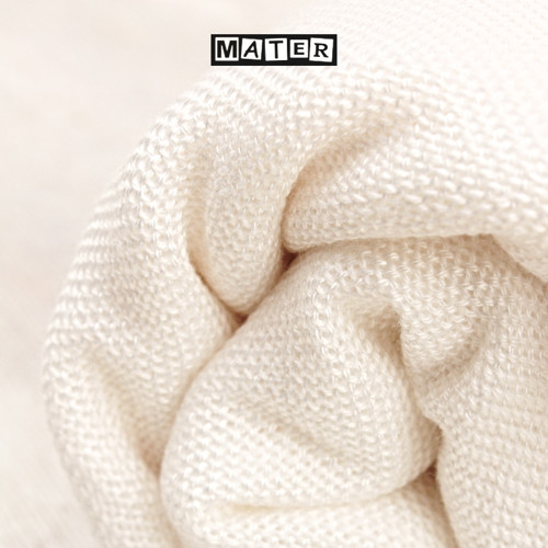 Polyester, 228 x 113 cm a 112 x90 cm — foto 1