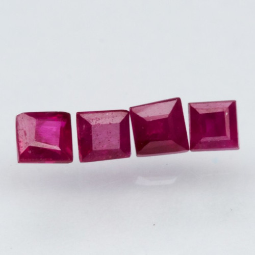 Rubín!! -- Barma -- 4ks 0,14ct