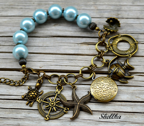 Náramek ,,BOHO,, s medailonkem V. — foto 1