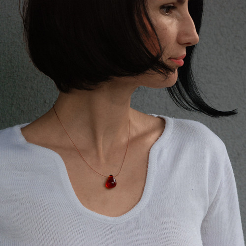 Kapka medu — foto 1