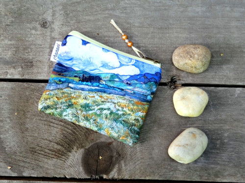Kapsička Vincent v. Gogh "Pole a hory" — foto 1