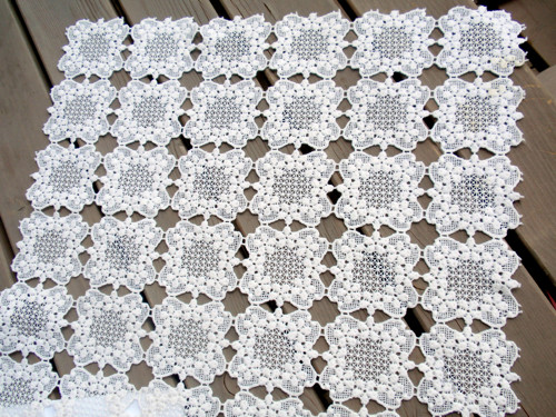 Krajka 50 x 50 cm, PES — foto 1