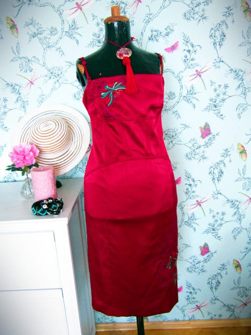 Šaty fatal red — foto 1