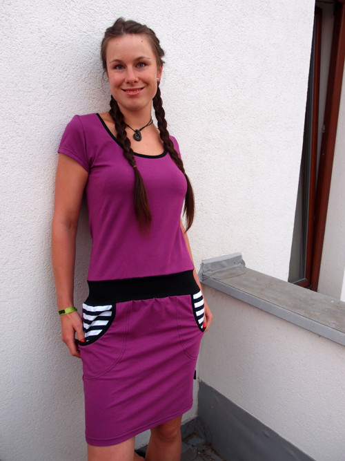 Ostružinové šaty — foto 1