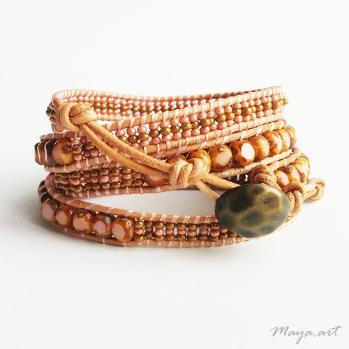 Růžovohnědý náramek WRAP BRACELET — foto 1