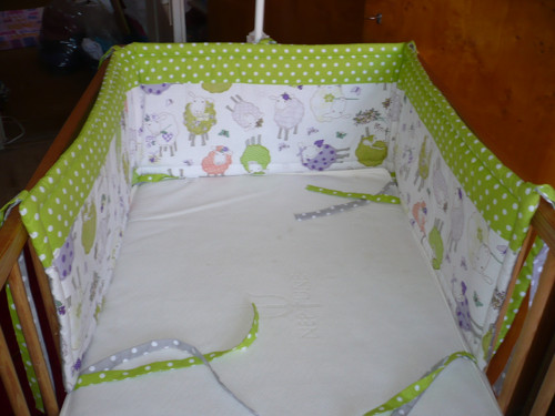 Mantinel do postýlky s ovečkou 180x30 rovný