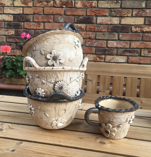 Závěsné květníky — foto 1