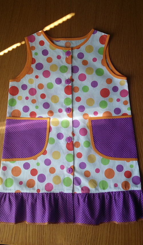 Zástěrka do školky - barevné puntíky — foto 1