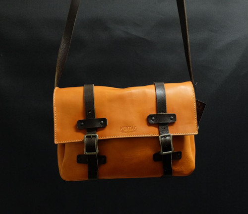 HANDMADE - KERTAG® kožená kabelka A4 — foto 1