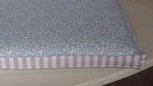 Futon světlemodrá růžička +proužek