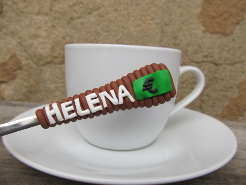 Lžička s eurem a se jménem