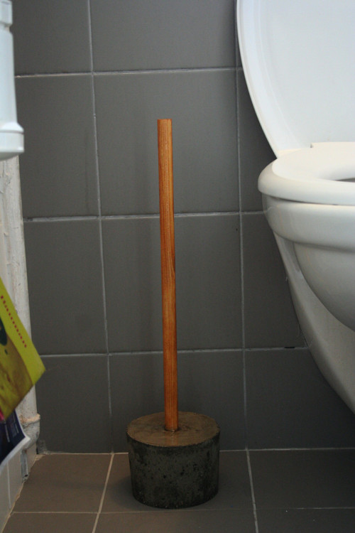 Stojan na toaletní papír. — foto 1