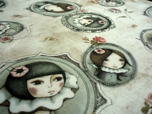 Bavl. látka Mirabelle-Curiosity Lost & Found Ecru