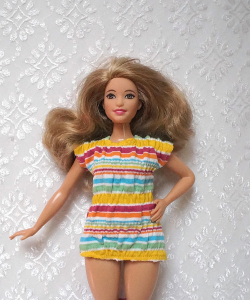 Tričko pro Barbie 2016 - curvy - baculku — foto 1