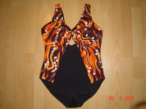 Plavky vcelku Nikol - zakázka — foto 1