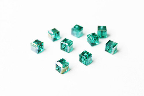 6ks - Skleněná broušená krychle - 6 mm — foto 1