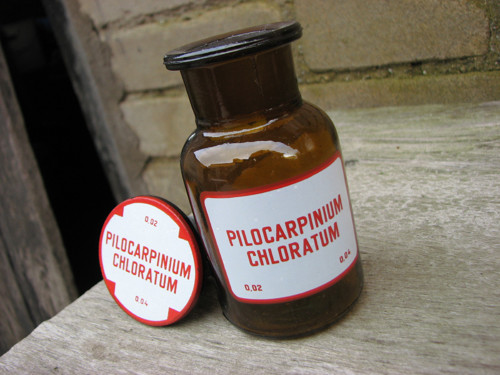 Pilocarpinium Chloratum...lékárenská lahev