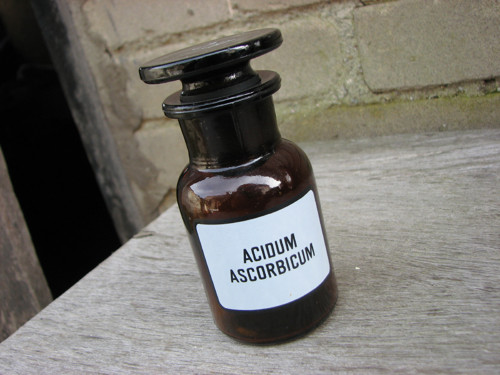 Acidum Ascorbicum...lékárenská lahev — foto 1