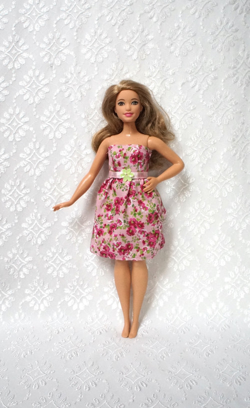Šaty pro Barbie 2016 - curvy - baculku — foto 1