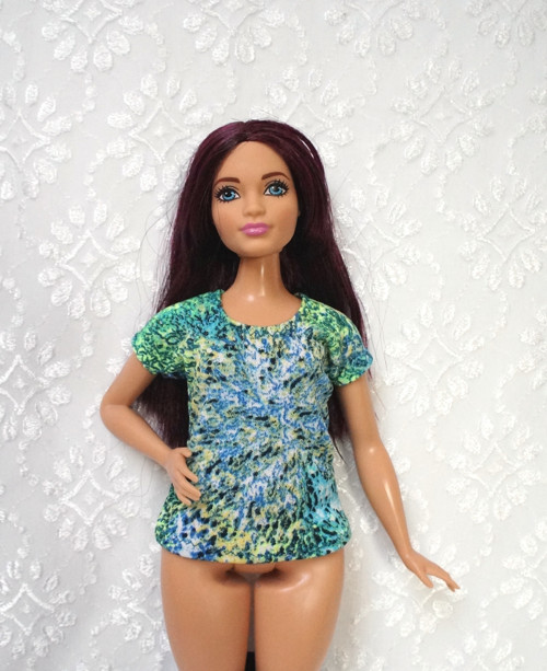 Tričko pro Barbie 2016 - curvy - baculku — foto 1