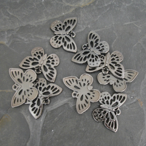 .Přívěsek motýl 25x17mm - gunmetal