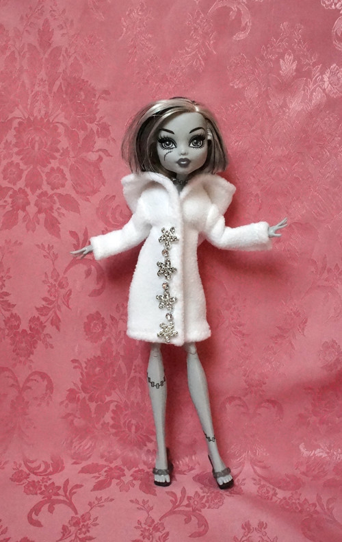 Sněhový kabátek pro Monster High — foto 1