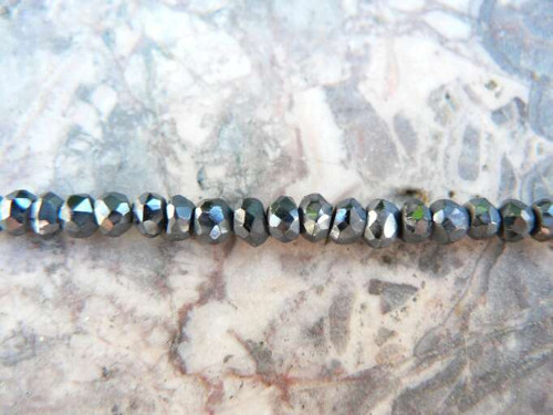 Černý spinel fasetovaný korálek 3,67mm(10kusů)