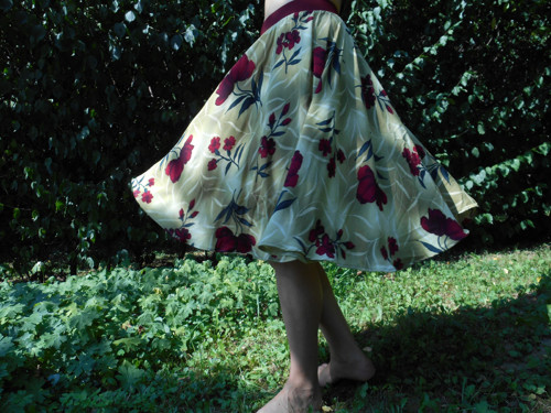 Kolová sukně — foto 1