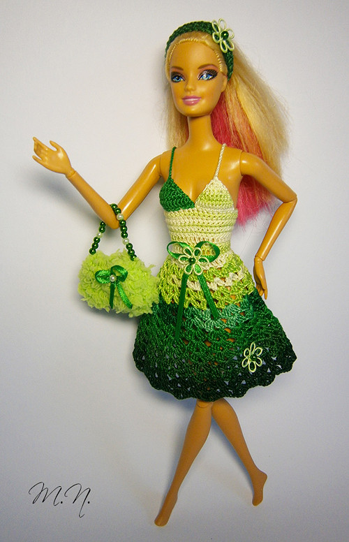 Zelené šaty - oblečky pro BARBIE — foto 1