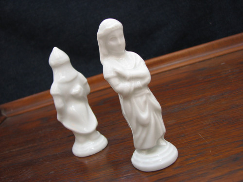 Královna...porcelánová figurka, Royal Dux