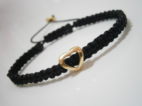 Náramek se srdíčkem (macramé) - Unisex — foto 1