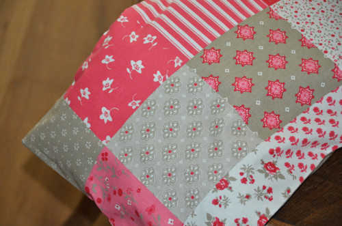 Pohankový polštářek - růžový patchwork — foto 1