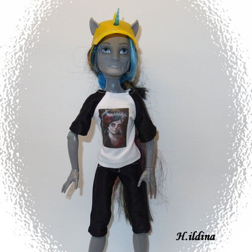 Kalhoty a tričko pro Monster High kluka — foto 1