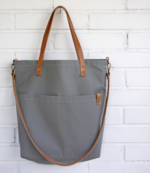 Taška Canvas Light Gray Crossbody se zipem — foto 1