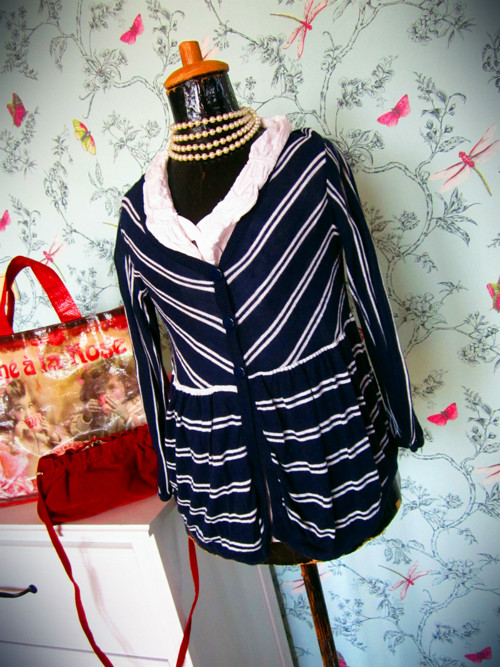 Svetřík stripes lehoučký — foto 1