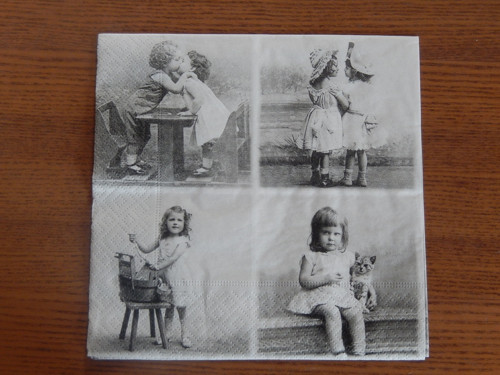 Ubrousek na decoupage - dětičky vintage mix