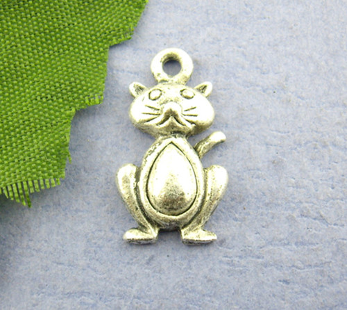 Kočka sedící 2/ ant.stříbro/ 21x11mm