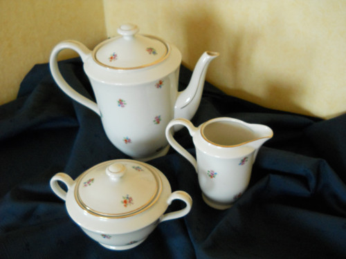 Karlovarský porcelán — foto 1