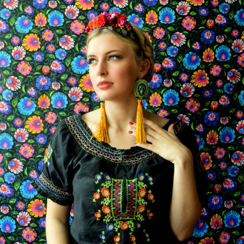 Calaveritas – Vyšívané náušnice se střapcem — foto 1