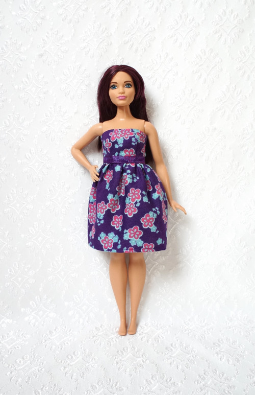 Šaty pro Barbie 2016 - curvy - baculku — foto 1