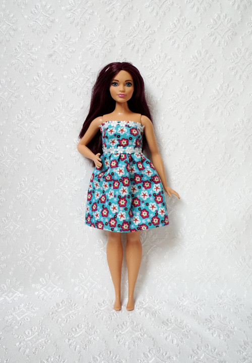 Šaty pro Barbie 2016 - curvy - baculku — foto 1
