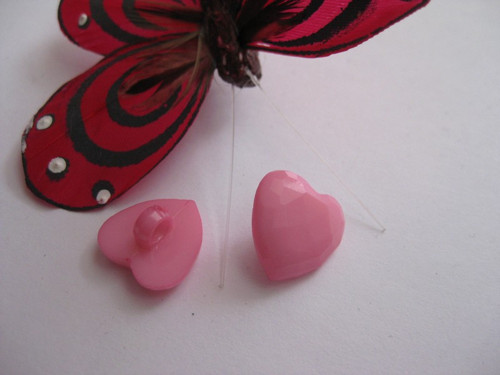 KNOFLÍK SRDÍČKO - 1,5 x 1,5 cm