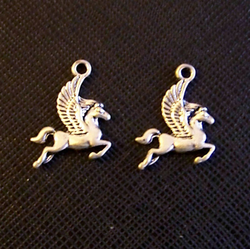 Kůň okřídlený pegas/ ant.stříbro/ 16x23mm